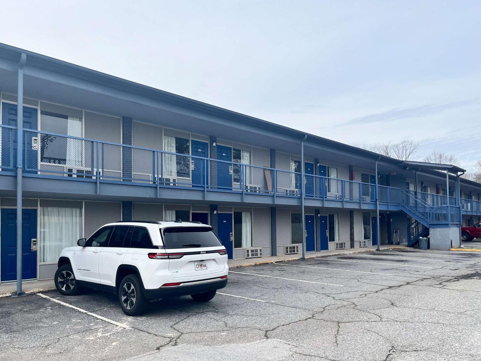 Motel 6 Spartanburg, Sc Northwest Business 85 ภายนอก รูปภาพ