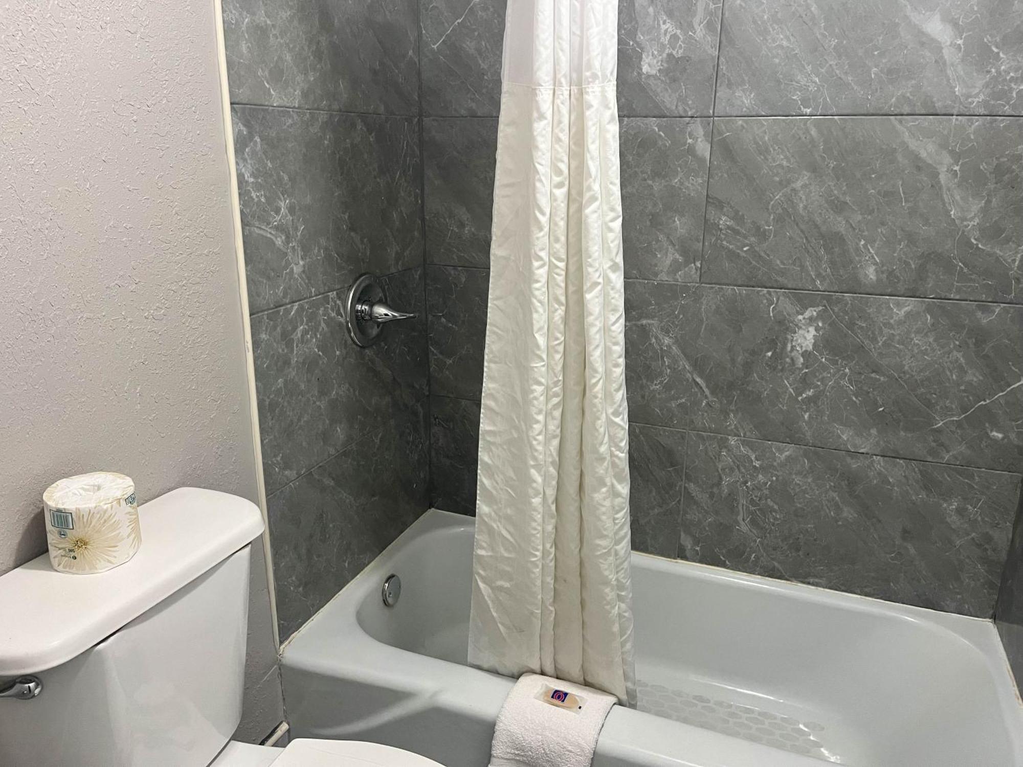 Motel 6 Spartanburg, Sc Northwest Business 85 ภายนอก รูปภาพ